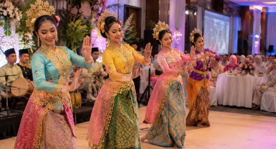 cultural-dancers